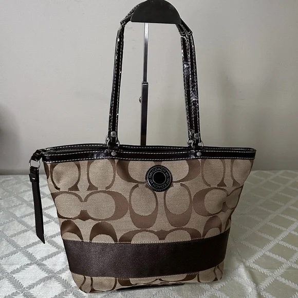 ✨Rehab Coach Tan and Brown Signature Tote - Picture 1 of 9